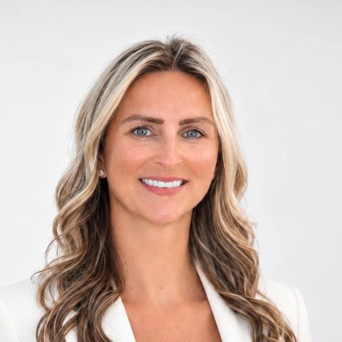 Portrait of Abbie Youdale, Managing Director